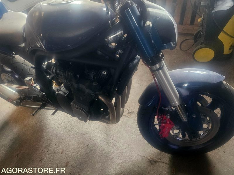SUZUKI GSF 650 SANS CG VENTE POUR PIECE - Μοτοσικλέτα: φωτογραφία 4 SUZUKI GSF 650 SANS CG VENTE POUR PIECE - Μοτοσικλέτα: φωτογραφία 4