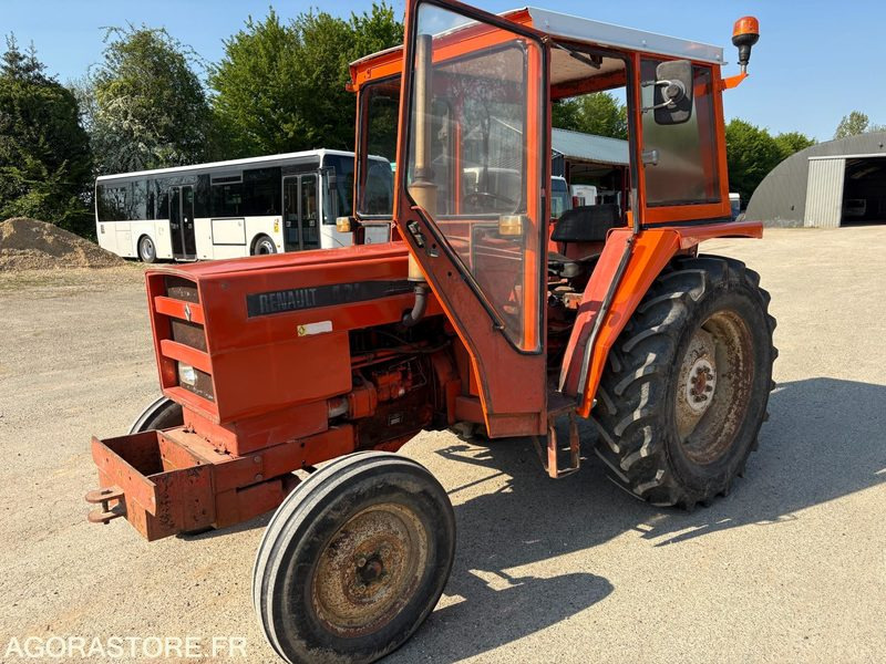 TRACTEUR AGRICOLE RENAULT 421 - Τρακτέρ: φωτογραφία 2 TRACTEUR AGRICOLE RENAULT 421 - Τρακτέρ: φωτογραφία 2