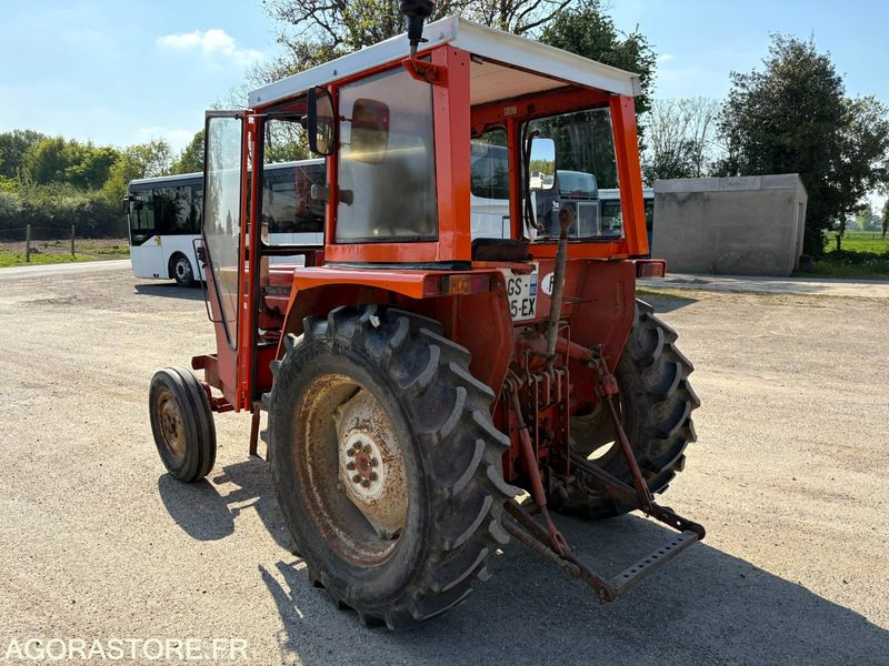 TRACTEUR AGRICOLE RENAULT 421 - Τρακτέρ: φωτογραφία 5 TRACTEUR AGRICOLE RENAULT 421 - Τρακτέρ: φωτογραφία 5