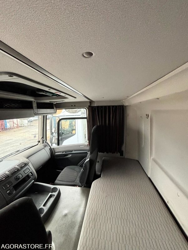 TRACTEUR DAF CF480 - 2018 - 438695 kms (41406) - Τράκτορας: φωτογραφία 4 TRACTEUR DAF CF480 - 2018 - 438695 kms (41406) - Τράκτορας: φωτογραφία 4