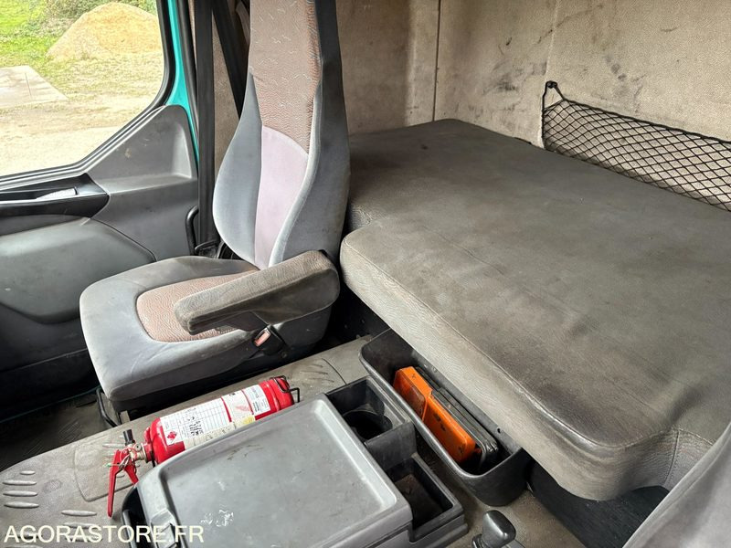 TRACTEUR RENAULT 420 DCI - Τράκτορας: φωτογραφία 3 TRACTEUR RENAULT 420 DCI - Τράκτορας: φωτογραφία 3