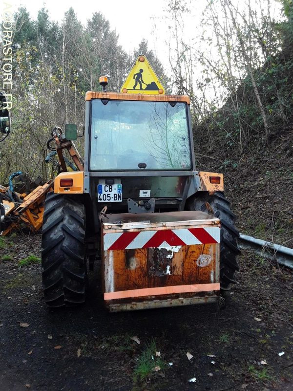 TRACTEUR RENAULT 750 MI CHARGEUR E3285 - Τρακτέρ: φωτογραφία 1 TRACTEUR RENAULT 750 MI CHARGEUR E3285 - Τρακτέρ: φωτογραφία 1