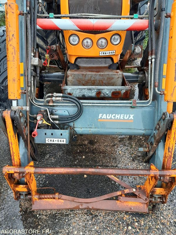 TRACTEUR RENAULT ERGOS446 avec chargeur FAUCHEUX F26R 7580h - Τρακτέρ: φωτογραφία 2 TRACTEUR RENAULT ERGOS446 avec chargeur FAUCHEUX F26R 7580h - Τρακτέρ: φωτογραφία 2