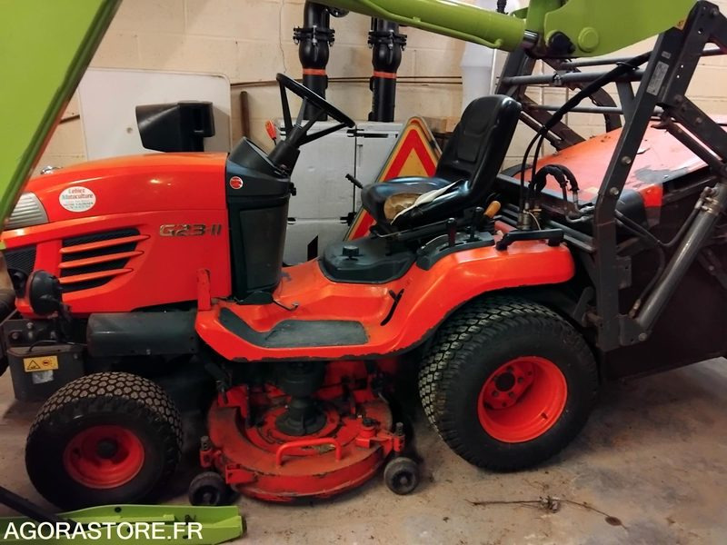 Tondeuse autoportée diesel Kubota G23 II - Χλοοκοπτικό: φωτογραφία 2 Tondeuse autoportée diesel Kubota G23 II - Χλοοκοπτικό: φωτογραφία 2