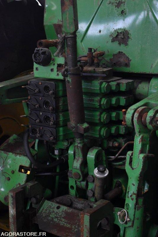 Tracteur Agricole/Forrestier John Deere 8200 - Τρακτέρ: φωτογραφία 2 Tracteur Agricole/Forrestier John Deere 8200 - Τρακτέρ: φωτογραφία 2