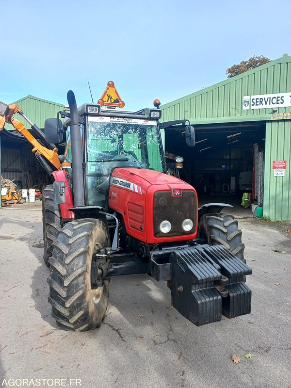 Tracteur Massey Fergusson avec épareuse SMA - Τρακτέρ: φωτογραφία 2 Tracteur Massey Fergusson avec épareuse SMA - Τρακτέρ: φωτογραφία 2