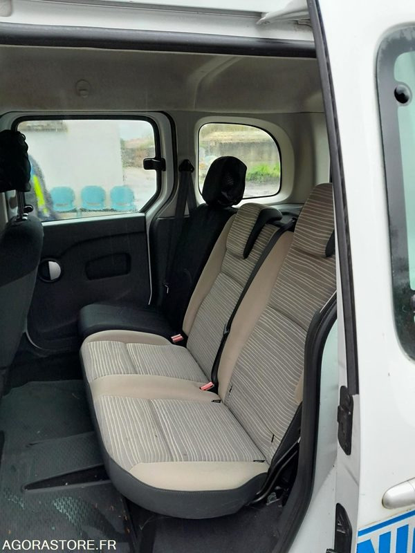 Voiture Renault Kangoo Expression dCi90, 2012 - 196968KM - Μικρό βαν: φωτογραφία 4 Voiture Renault Kangoo Expression dCi90, 2012 - 196968KM - Μικρό βαν: φωτογραφία 4