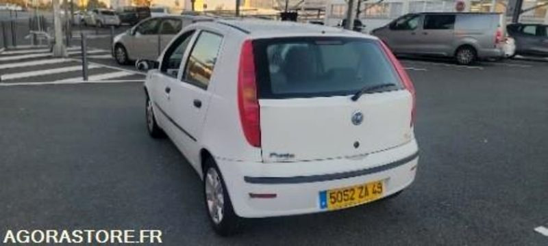 Fiat punto 137166 kms 2005 - Αυτοκίνητο: φωτογραφία 3 Fiat punto 137166 kms 2005 - Αυτοκίνητο: φωτογραφία 3