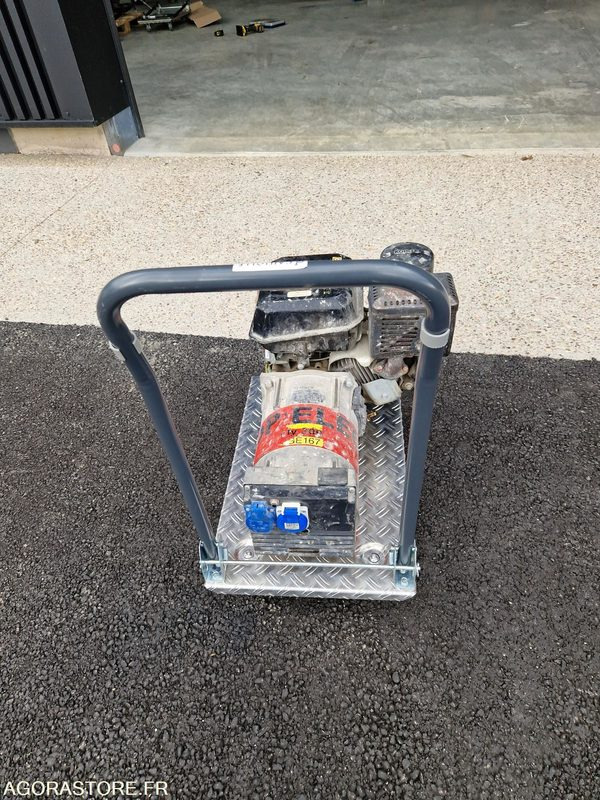 Groupe électrogène 3.5kw - Βιομηχανική γεννήτρια: φωτογραφία 1 Groupe électrogène 3.5kw - Βιομηχανική γεννήτρια: φωτογραφία 1