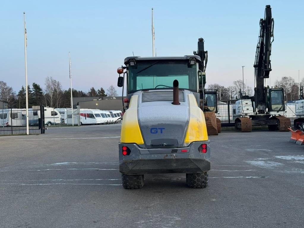 Dynapack CA1500D - Οδοστρωτήρες: φωτογραφία 4 Dynapack CA1500D - Οδοστρωτήρες: φωτογραφία 4