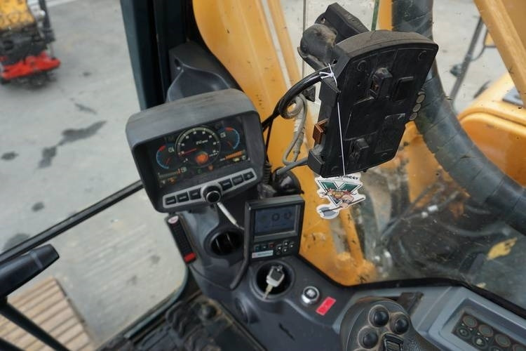 Ερπυστριοφόρος εκσκαφέας Hyundai R260LC-9A: φωτογραφία 17