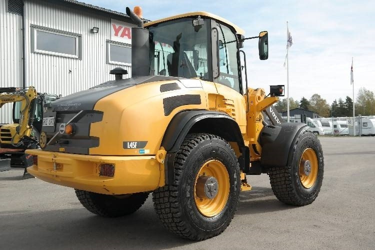 Volvo L 45 F - Ελαστιχοφόρος φορτωτής: φωτογραφία 3 Volvo L 45 F - Ελαστιχοφόρος φορτωτής: φωτογραφία 3