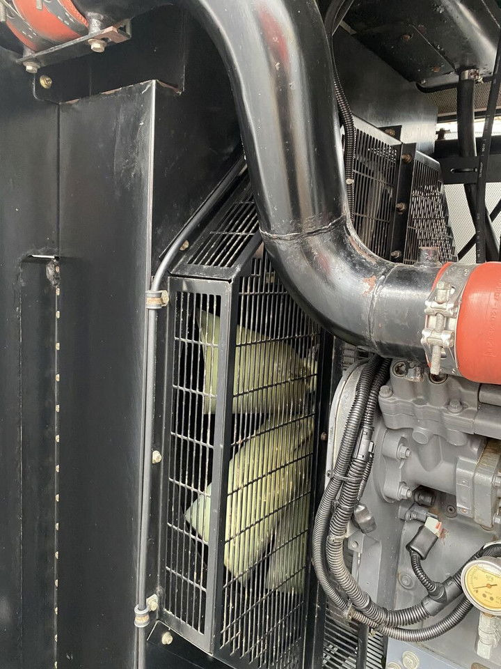 Diversen 300 KVA Aggreko 300 KVA - Βιομηχανική γεννήτρια: φωτογραφία 4 Diversen 300 KVA Aggreko 300 KVA - Βιομηχανική γεννήτρια: φωτογραφία 4