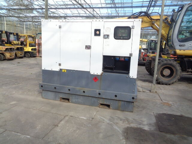 Diversen 60 KVA Aggreko 60 KVA - Βιομηχανική γεννήτρια: φωτογραφία 5 Diversen 60 KVA Aggreko 60 KVA - Βιομηχανική γεννήτρια: φωτογραφία 5