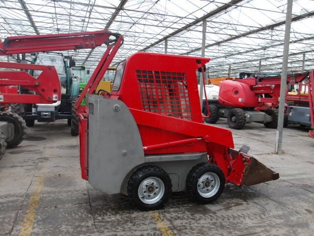 Gehl 1640 - Φορτωτής πλάγιας ολίσθησης: φωτογραφία 2 Gehl 1640 - Φορτωτής πλάγιας ολίσθησης: φωτογραφία 2