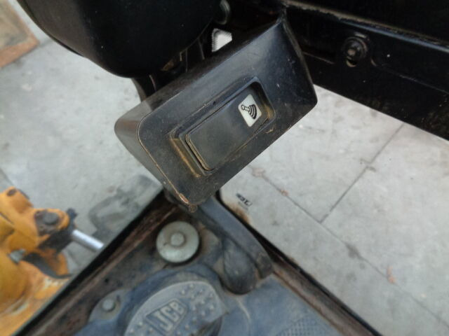 Μίνι εκσκαφέας JCB 8018: φωτογραφία 23 Μίνι εκσκαφέας JCB 8018: φωτογραφία 23