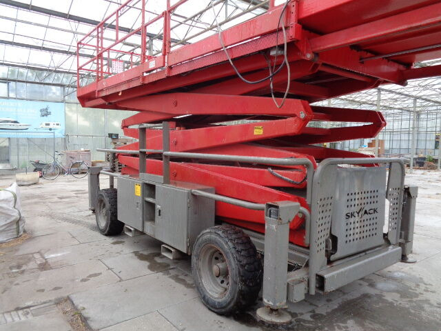 Skyjack SJ9250 - Ψαλιδωτό ανυψωτικό: φωτογραφία 4 Skyjack SJ9250 - Ψαλιδωτό ανυψωτικό: φωτογραφία 4