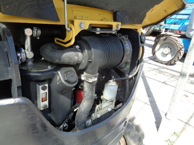 Yanmar SV22 - Μίνι εκσκαφέας: φωτογραφία 3 Yanmar SV22 - Μίνι εκσκαφέας: φωτογραφία 3