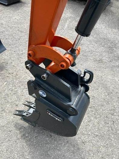 Hitachi ZX10U-6 - Μίνι εκσκαφέας: φωτογραφία 5 Hitachi ZX10U-6 - Μίνι εκσκαφέας: φωτογραφία 5