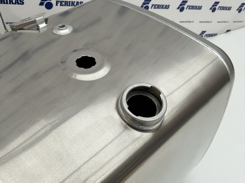 DAF Aluminum fuel tank 325L - Ρεζερβουάρ καυσίμου για Φορτηγό: φωτογραφία 4 DAF Aluminum fuel tank 325L - Ρεζερβουάρ καυσίμου για Φορτηγό: φωτογραφία 4