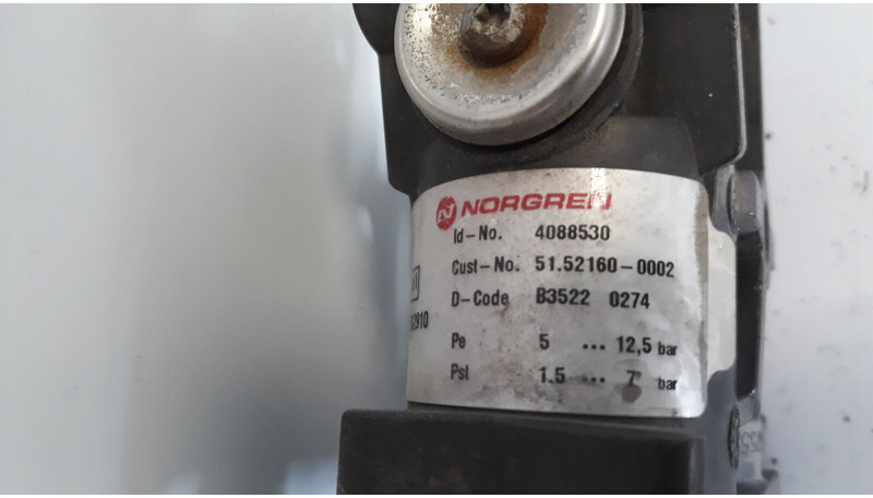 MAN exhaust valve - Κινητήρας και ανταλλακτικά για Φορτηγό: φωτογραφία 4 MAN exhaust valve - Κινητήρας και ανταλλακτικά για Φορτηγό: φωτογραφία 4