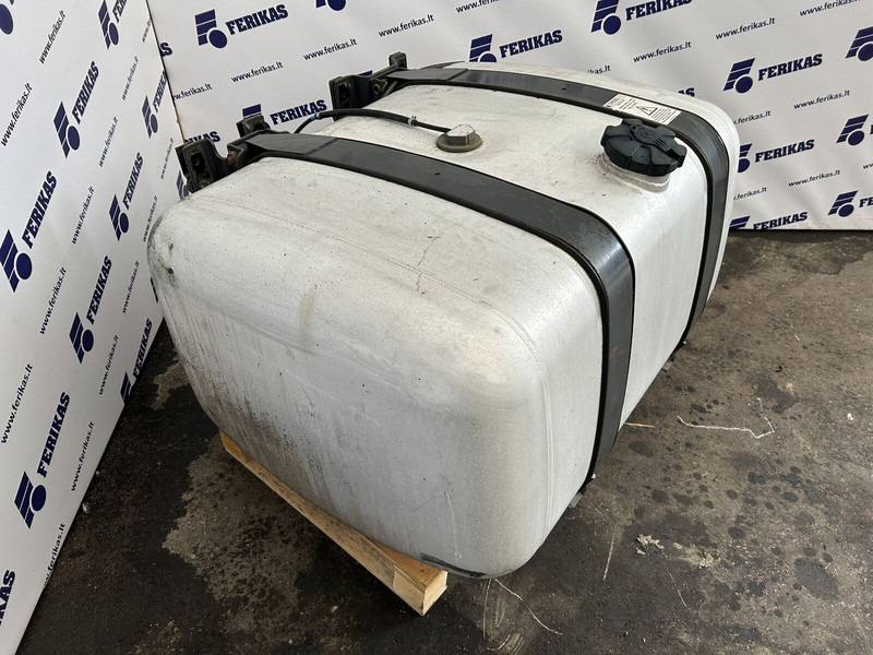 Mercedes-Benz 330L complete fuel tank with brackets - Ρεζερβουάρ καυσίμου για Φορτηγό: φωτογραφία 2 Mercedes-Benz 330L complete fuel tank with brackets - Ρεζερβουάρ καυσίμου για Φορτηγό: φωτογραφία 2