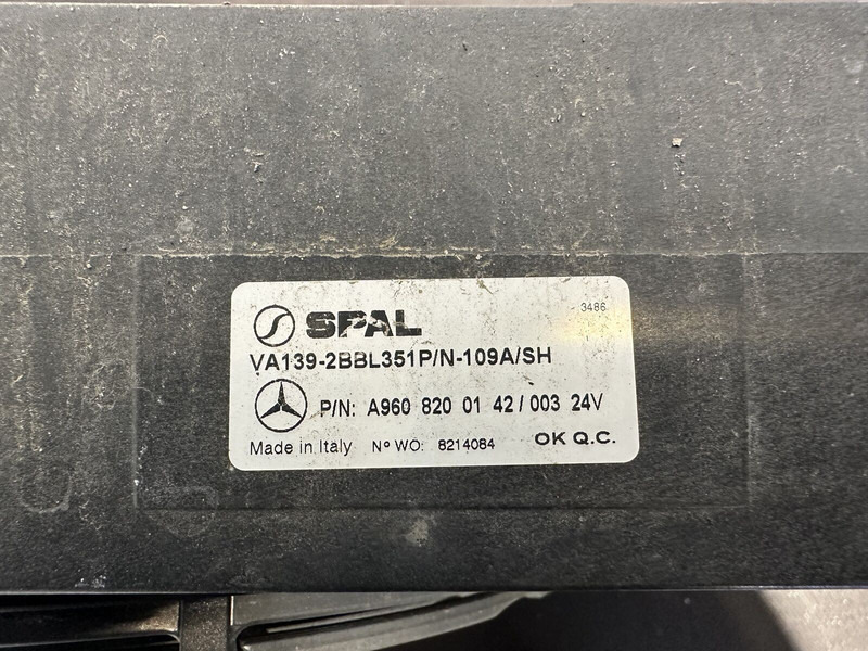 Mercedes-Benz cooling, radiator fan - Ανεμιστήρας για Φορτηγό: φωτογραφία 4 Mercedes-Benz cooling, radiator fan - Ανεμιστήρας για Φορτηγό: φωτογραφία 4