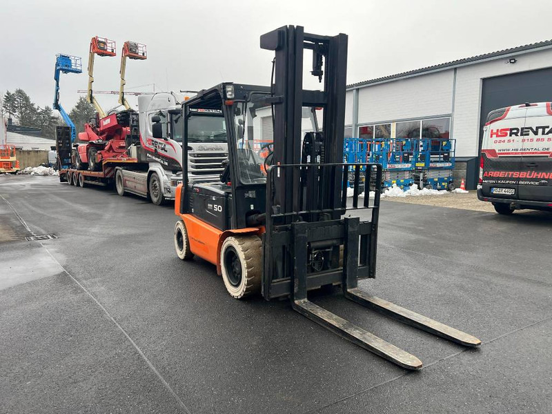 Doosan B50X5 5T 6m Triplex non-marking (1841) - Ηλεκτροκίνητο περονοφόρο: φωτογραφία 5 Doosan B50X5 5T 6m Triplex non-marking (1841) - Ηλεκτροκίνητο περονοφόρο: φωτογραφία 5