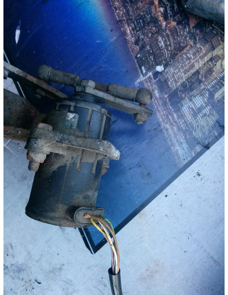 MAN PBT-GF2C - Πετάλι: φωτογραφία 5 MAN PBT-GF2C - Πετάλι: φωτογραφία 5