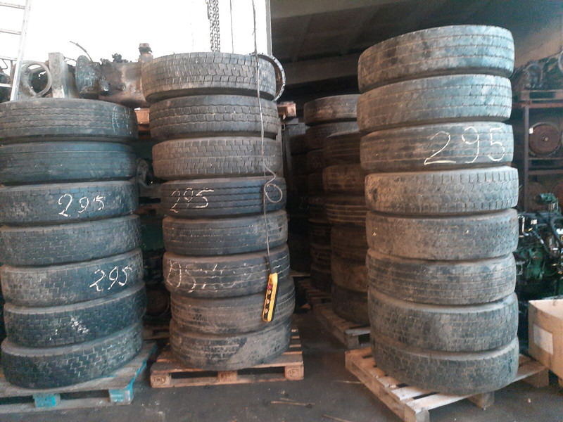Michelin 295*80R22.5 255*70 \ 275*70* 265\70R19.5 - Ελαστικό για Φορτηγό: φωτογραφία 2 Michelin 295*80R22.5 255*70 \ 275*70* 265\70R19.5 - Ελαστικό για Φορτηγό: φωτογραφία 2