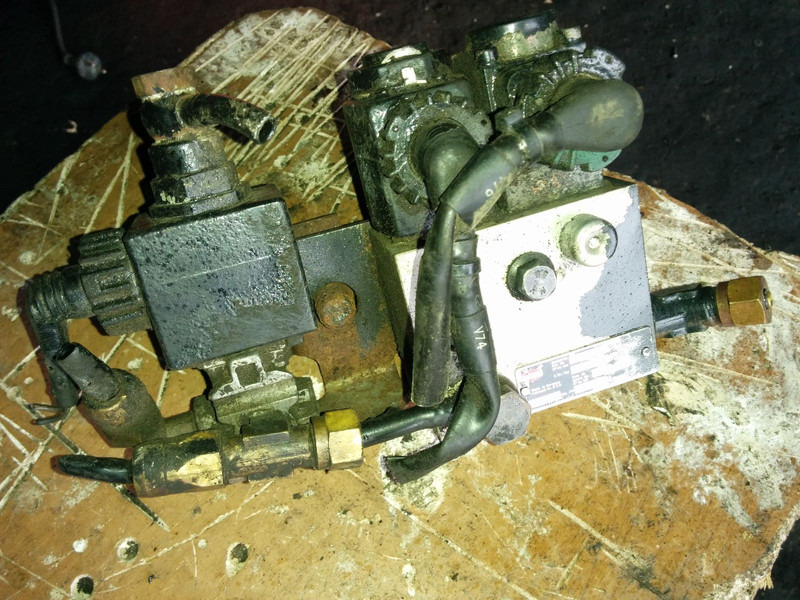 Neoplan LINNIG EL0057 - Ηλεκτρονική μονάδα ελέγχου: φωτογραφία 5 Neoplan LINNIG EL0057 - Ηλεκτρονική μονάδα ελέγχου: φωτογραφία 5