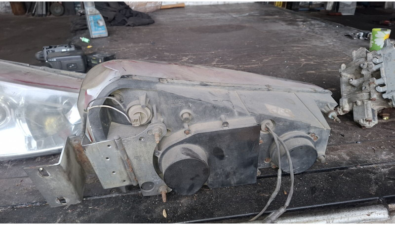 Scania Иризар Volvo. Ман. Мерседес - Προβολέας: φωτογραφία 2 Scania Иризар Volvo. Ман. Мерседес - Προβολέας: φωτογραφία 2