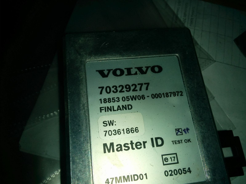 Volvo 70329277 / 70395975-P01 / 70361720-P01 / 70322237-P02 - Ηλεκτρονική μονάδα ελέγχου: φωτογραφία 2 Volvo 70329277 / 70395975-P01 / 70361720-P01 / 70322237-P02 - Ηλεκτρονική μονάδα ελέγχου: φωτογραφία 2