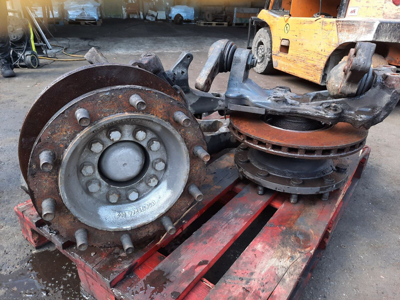 Volvo Iveko. Неоплан - Πλήμνης: φωτογραφία 1 Volvo Iveko. Неоплан - Πλήμνης: φωτογραφία 1