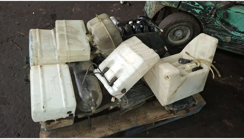 Volvo Scani - Δοχείο διαστολής: φωτογραφία 1 Volvo Scani - Δοχείο διαστολής: φωτογραφία 1