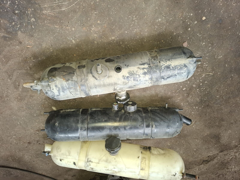 Volvo Scani - Δοχείο διαστολής: φωτογραφία 5 Volvo Scani - Δοχείο διαστολής: φωτογραφία 5