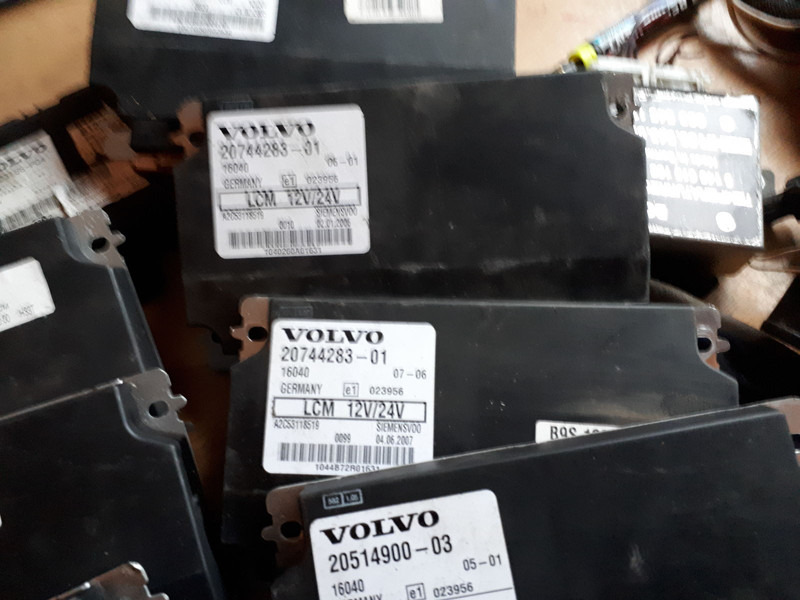 Ηλεκτρονική μονάδα ελέγχου Volvo Siemts VDO 20514900-03 20569213-P03. 20744283-01. 20865208-02.: φωτογραφία 10 Ηλεκτρονική μονάδα ελέγχου Volvo Siemts VDO 20514900-03 20569213-P03. 20744283-01. 20865208-02.: φωτογραφία 10