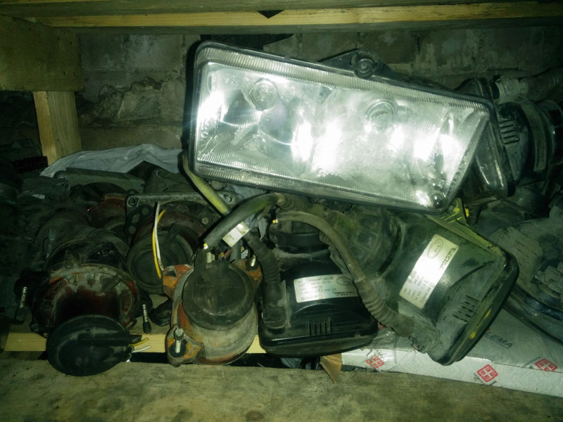 Volvo Скания омни линк - Προβολέας: φωτογραφία 2 Volvo Скания омни линк - Προβολέας: φωτογραφία 2