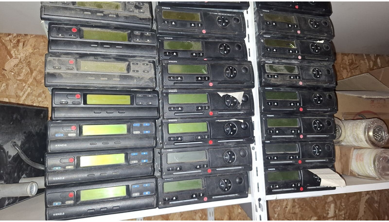 Volvo Video system x-dmr 8 R8 Compact RJ45 - Ηλεκτρικό σύστημα: φωτογραφία 1 Volvo Video system x-dmr 8 R8 Compact RJ45 - Ηλεκτρικό σύστημα: φωτογραφία 1