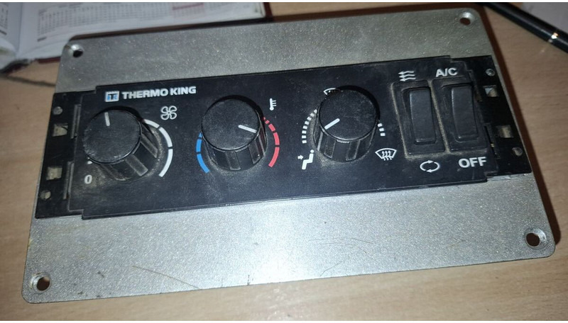 Volvo климат контроль Termo King. UWE. VIP2000 - Ηλεκτρονική μονάδα ελέγχου: φωτογραφία 1 Volvo климат контроль Termo King. UWE. VIP2000 - Ηλεκτρονική μονάδα ελέγχου: φωτογραφία 1