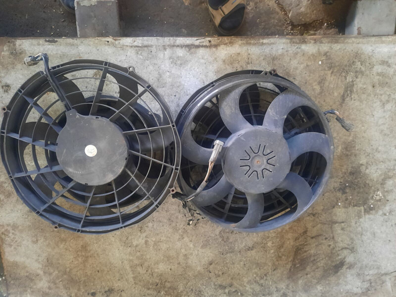 Volvo масляный мотор вентилятора SAUER DANFOSS C19.2L00888\174 - Ανεμιστήρας: φωτογραφία 2 Volvo масляный мотор вентилятора SAUER DANFOSS C19.2L00888\174 - Ανεμιστήρας: φωτογραφία 2