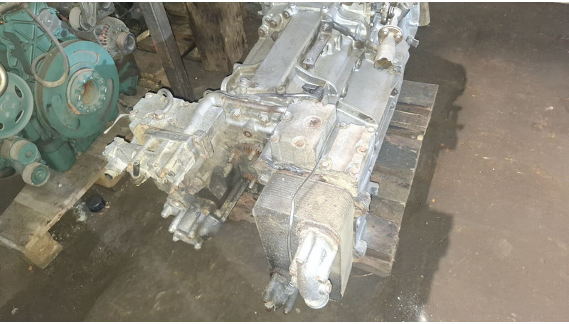 ZF GO210-6. S6 85+GV80/ S6 90 + GV90 - Κιβώτιο ταχυτήτων: φωτογραφία 4 ZF GO210-6. S6 85+GV80/ S6 90 + GV90 - Κιβώτιο ταχυτήτων: φωτογραφία 4