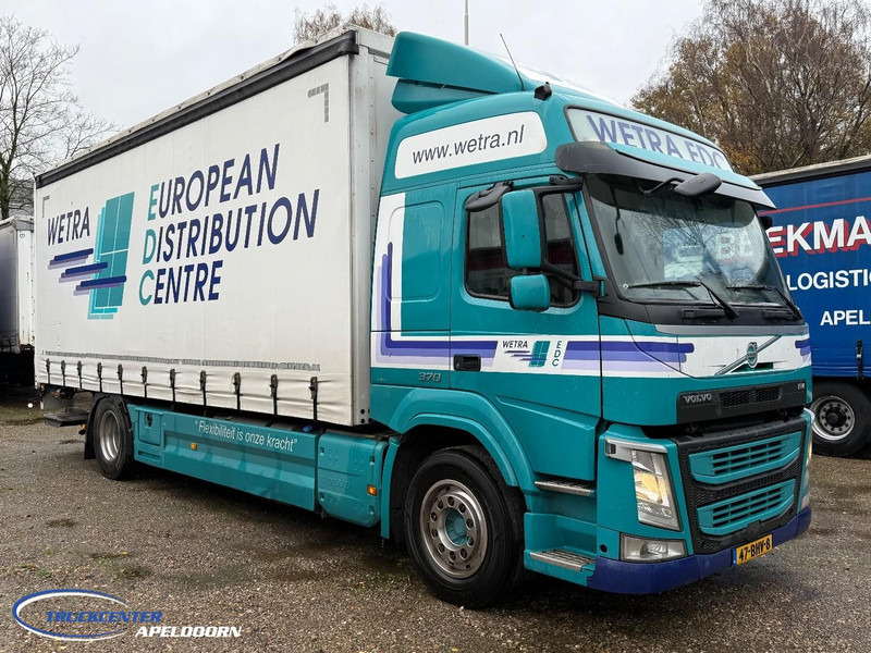 Volvo FM Schuifdak, Laadklep, Globetrotter - Φορτηγό μουσαμάς: φωτογραφία 1 Volvo FM Schuifdak, Laadklep, Globetrotter - Φορτηγό μουσαμάς: φωτογραφία 1