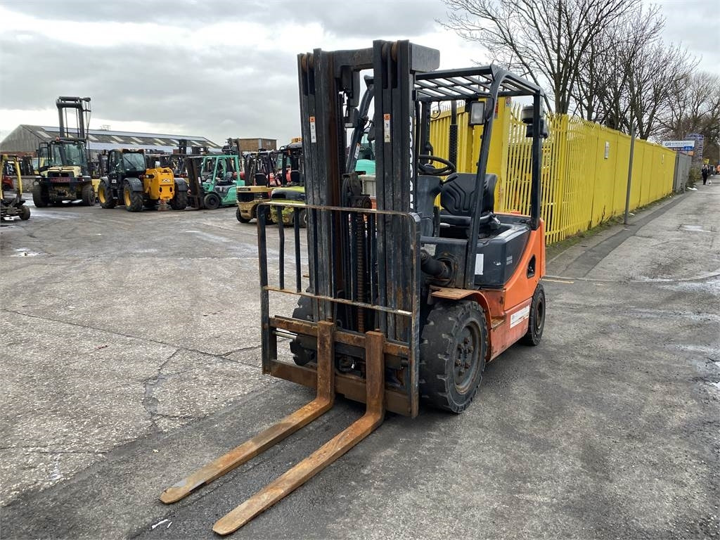 Doosan D25S-5 - Πετρελαιοκίνητο περονοφόρο: φωτογραφία 2 Doosan D25S-5 - Πετρελαιοκίνητο περονοφόρο: φωτογραφία 2