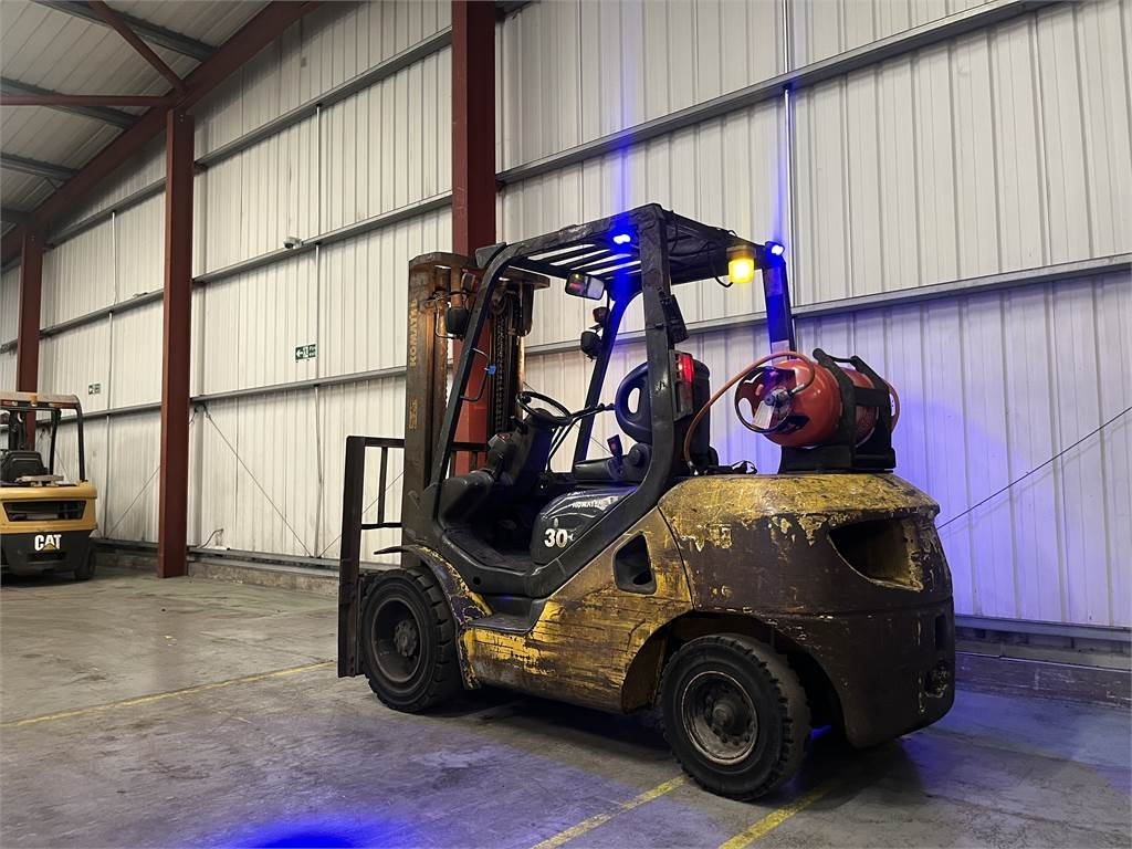 Komatsu FG30T-17 - Υγραεριοκίνητο περονοφόρο: φωτογραφία 3 Komatsu FG30T-17 - Υγραεριοκίνητο περονοφόρο: φωτογραφία 3