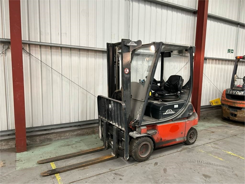 Linde E18P-02 - Ηλεκτροκίνητο περονοφόρο: φωτογραφία 2 Linde E18P-02 - Ηλεκτροκίνητο περονοφόρο: φωτογραφία 2