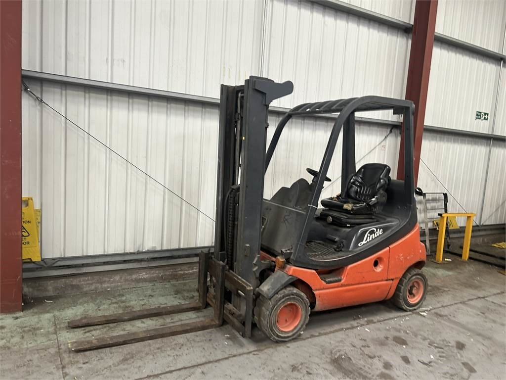 Linde H20T-03 - Υγραεριοκίνητο περονοφόρο: φωτογραφία 2 Linde H20T-03 - Υγραεριοκίνητο περονοφόρο: φωτογραφία 2