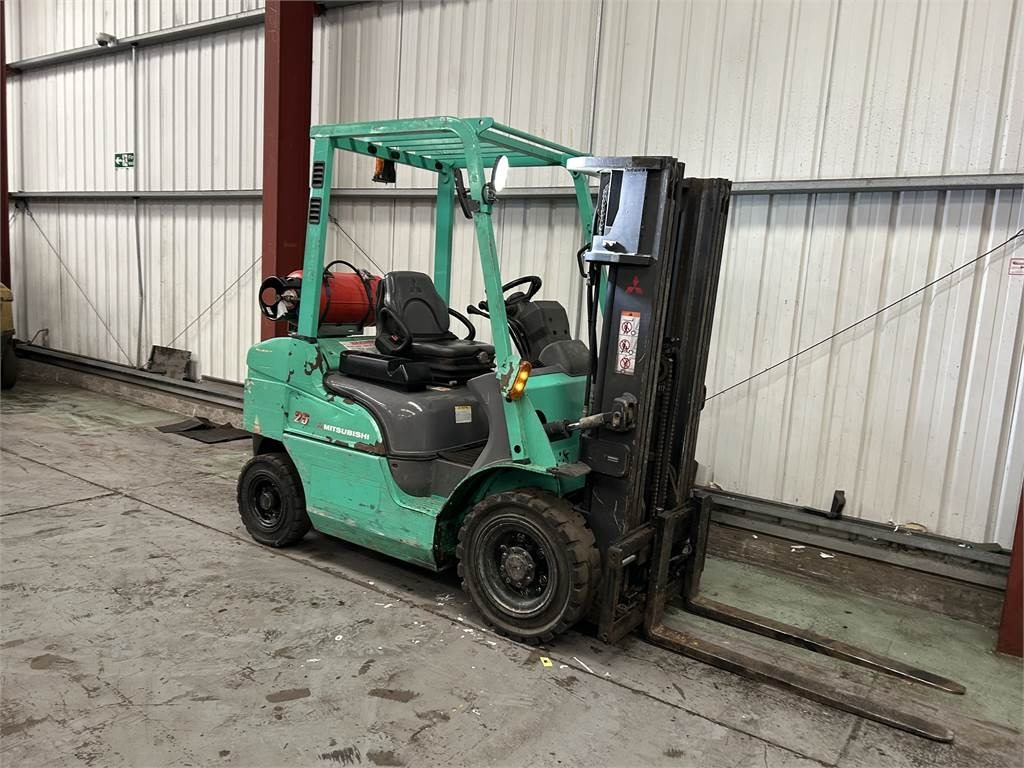 Mitsubishi FG25NT - Υγραεριοκίνητο περονοφόρο: φωτογραφία 4 Mitsubishi FG25NT - Υγραεριοκίνητο περονοφόρο: φωτογραφία 4