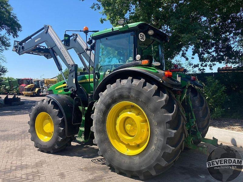 John Deere 7930  - Τρακτέρ: φωτογραφία 2 John Deere 7930  - Τρακτέρ: φωτογραφία 2