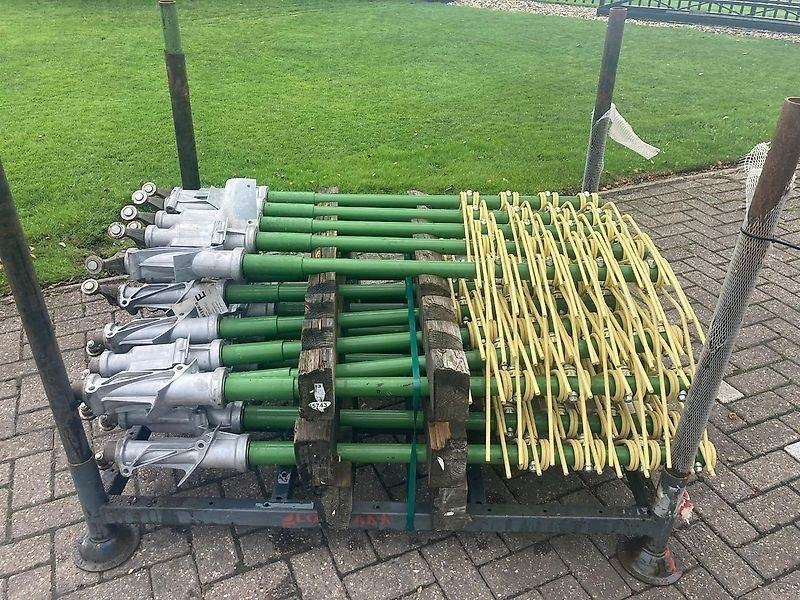 Krone complete tandarm - Σανού και κτηνοτροφικά μηχανήματα: φωτογραφία 1 Krone complete tandarm - Σανού και κτηνοτροφικά μηχανήματα: φωτογραφία 1